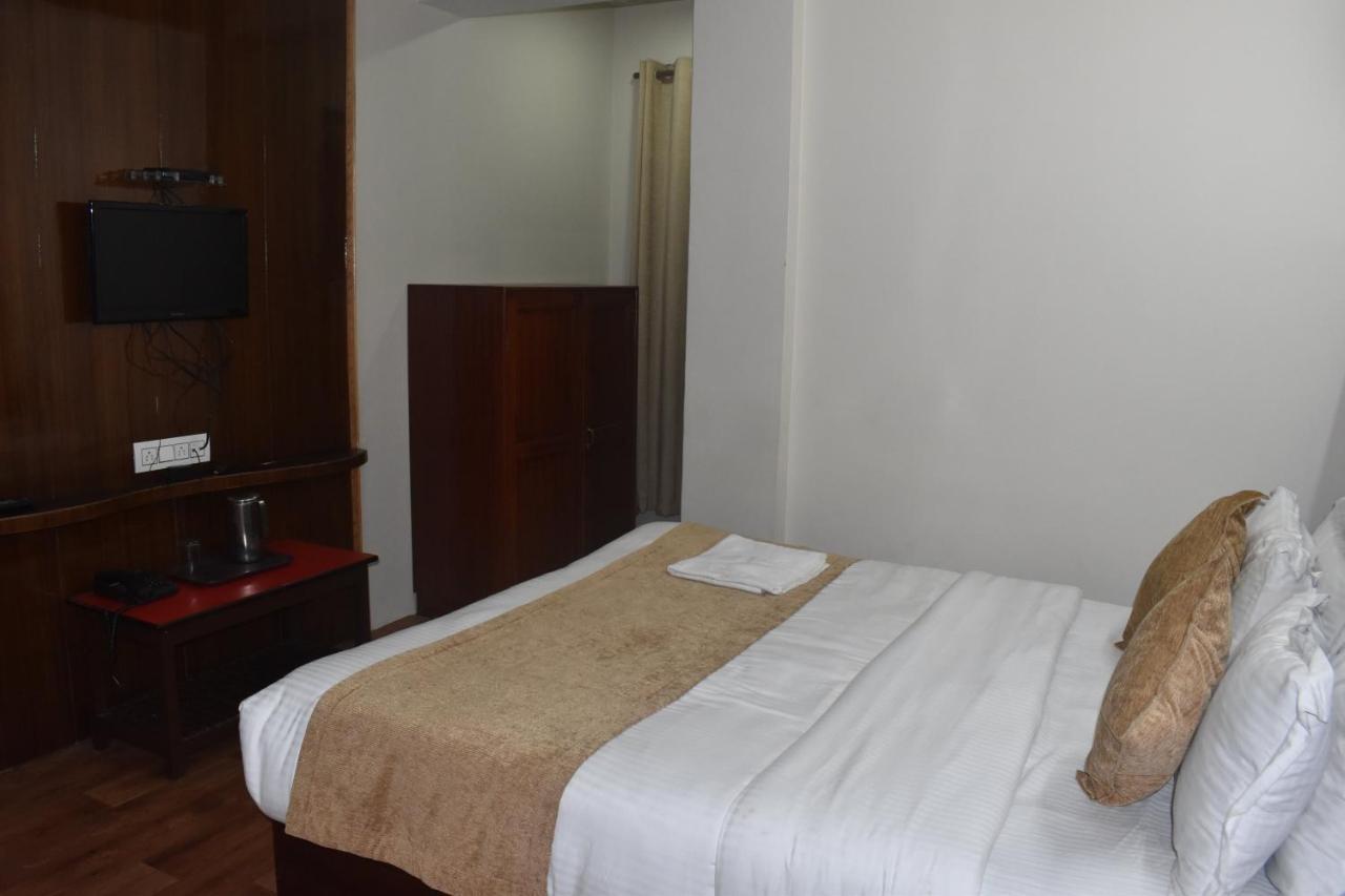 Hotel Zambala Гангток Экстерьер фото